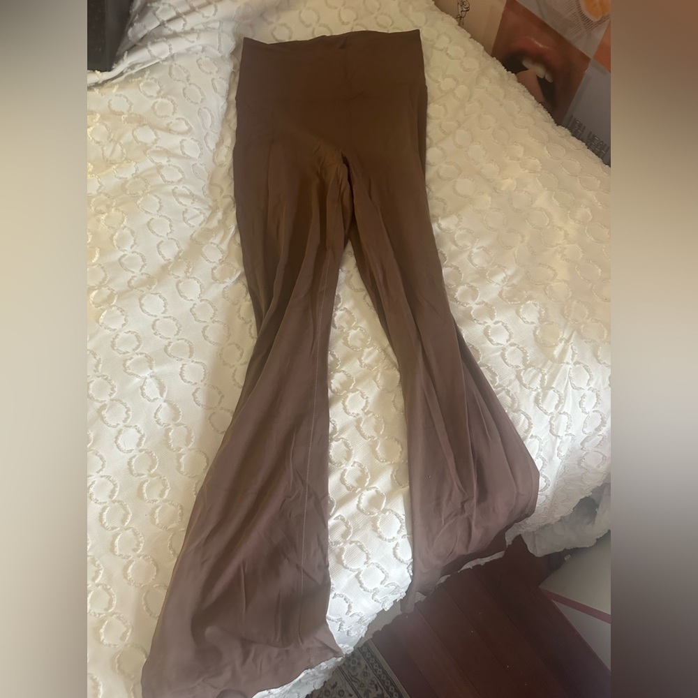 Size 8 - Lululemon flare leggings